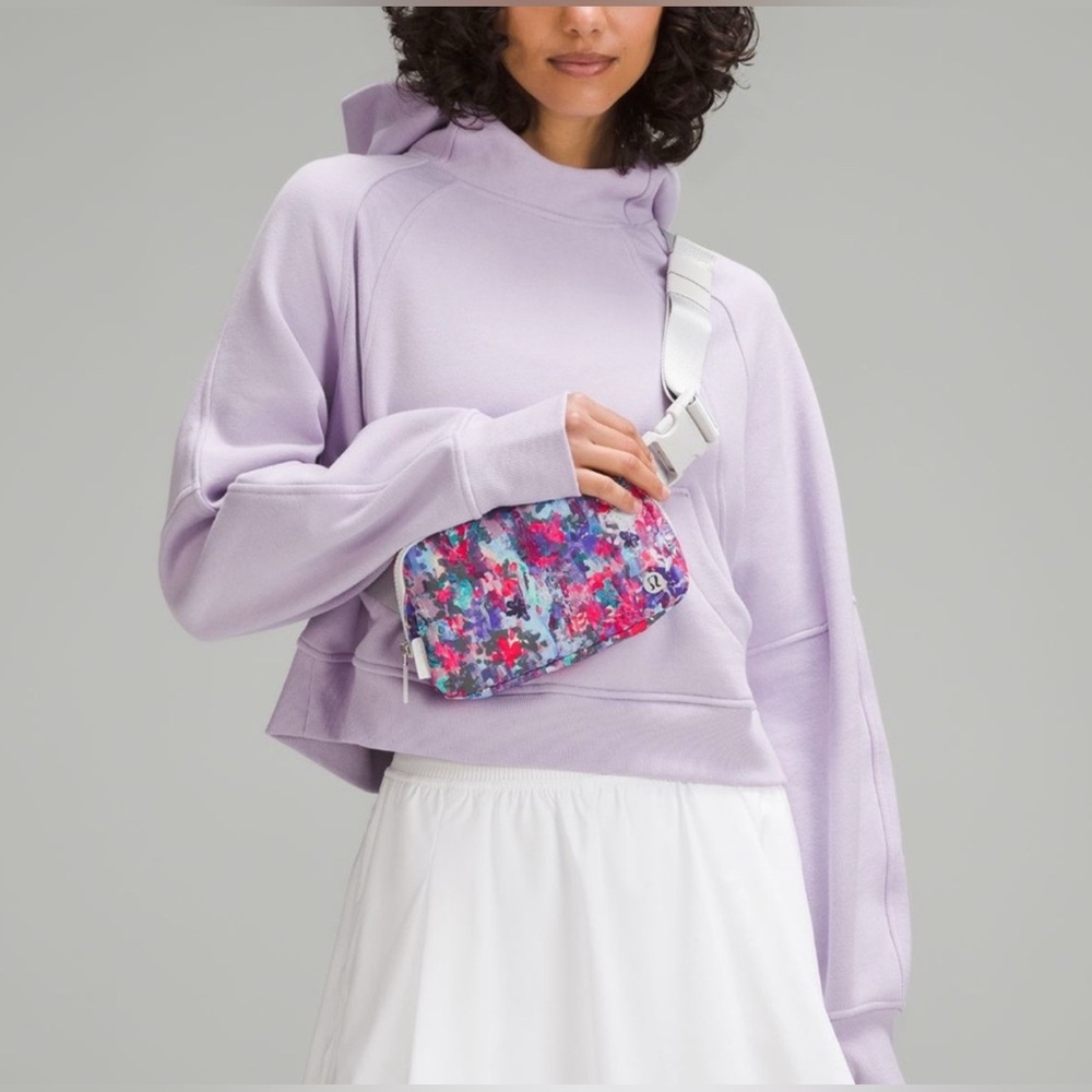 NEW Lululemon Flower Glide Multi Everywhere Belt Bag 1L Travel Crossbody Gym